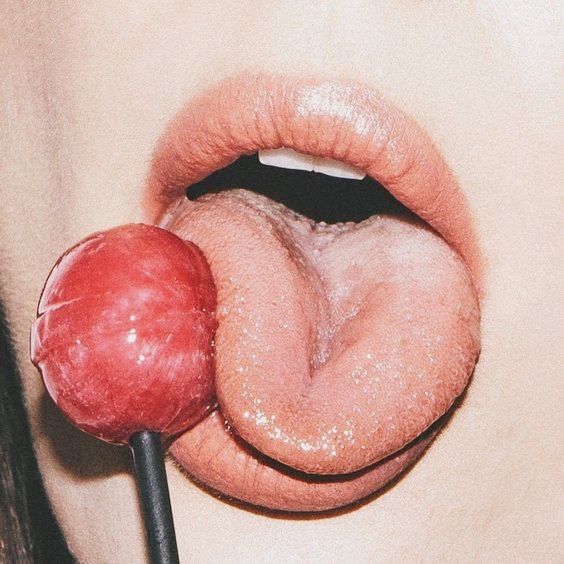 Tongue licking lollipop 